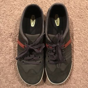 KEEN Mens Suede 11.5 US Shoes